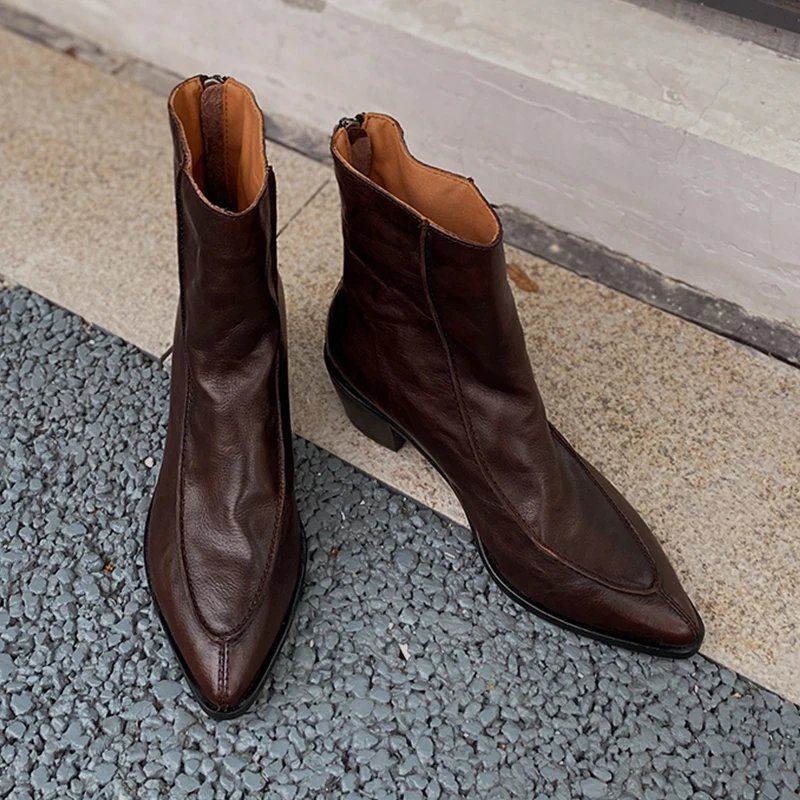 

Heihaian Brown Short Boots 2023 Autumn/Winter New Retro Style Hong Kong Short Boots Pointed Zipper Boots For Women