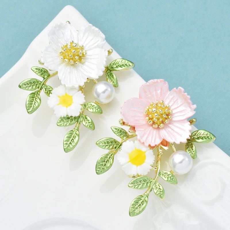 Wuli & baby – broche fleur Sakura pour femmes, 2 couleurs, émail, perle, romantique, fleur de pêche, fête, bureau, cadeau