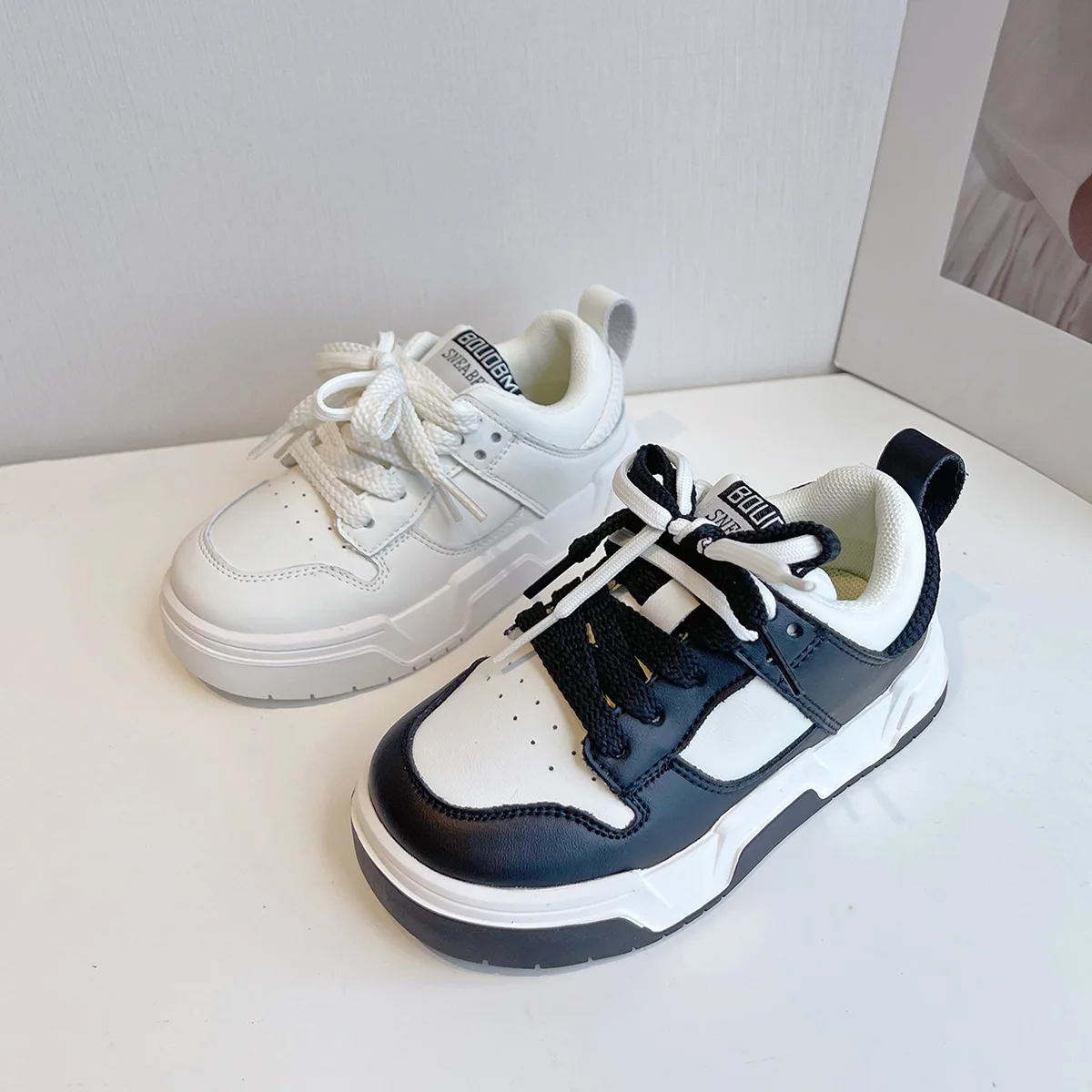 

Four Seasons Children's Fashion Sports Shoes Boys' Running Leisure Breathable Outdoor Kids Shoes Lightweight Sneakers Shoes