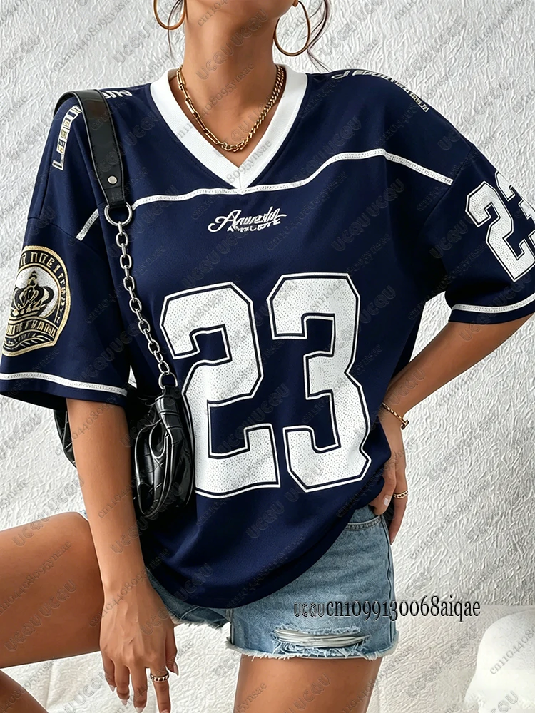 2026 Sommer Neu Retro Nr. 23 Bedrucktes T-Shirt für Damen V-Ausschnitt Kurzarm Sport Fußballtrikot Y2K Locker Oversized Oberteil