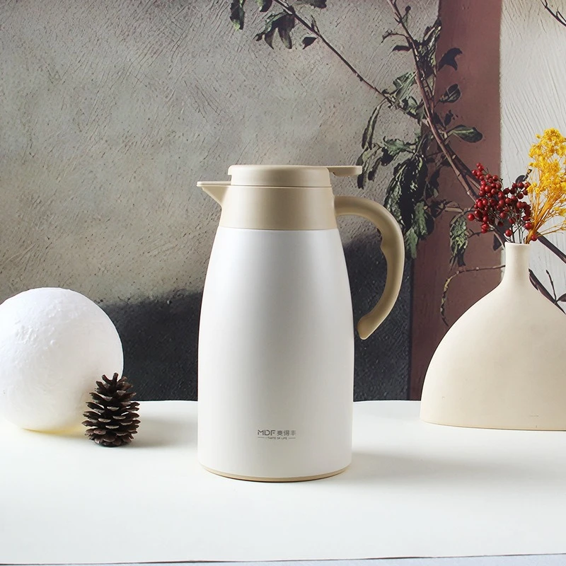 European-Style Vacuum Insulated Coffee and Water Carafe