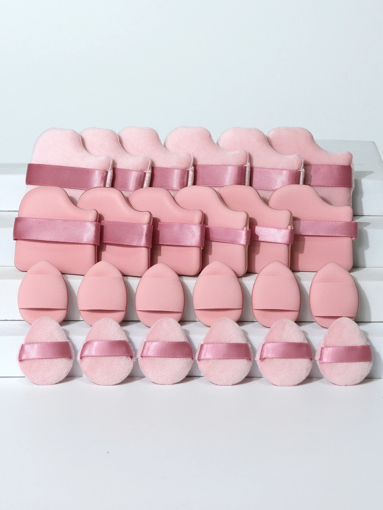 Description Picture 3 of itemCotton Triangle + Makeup Sponge 24 Packs, It Becomes Bigger When Exposed to Water, Does Not Contain Latex, and Is Suitable for a