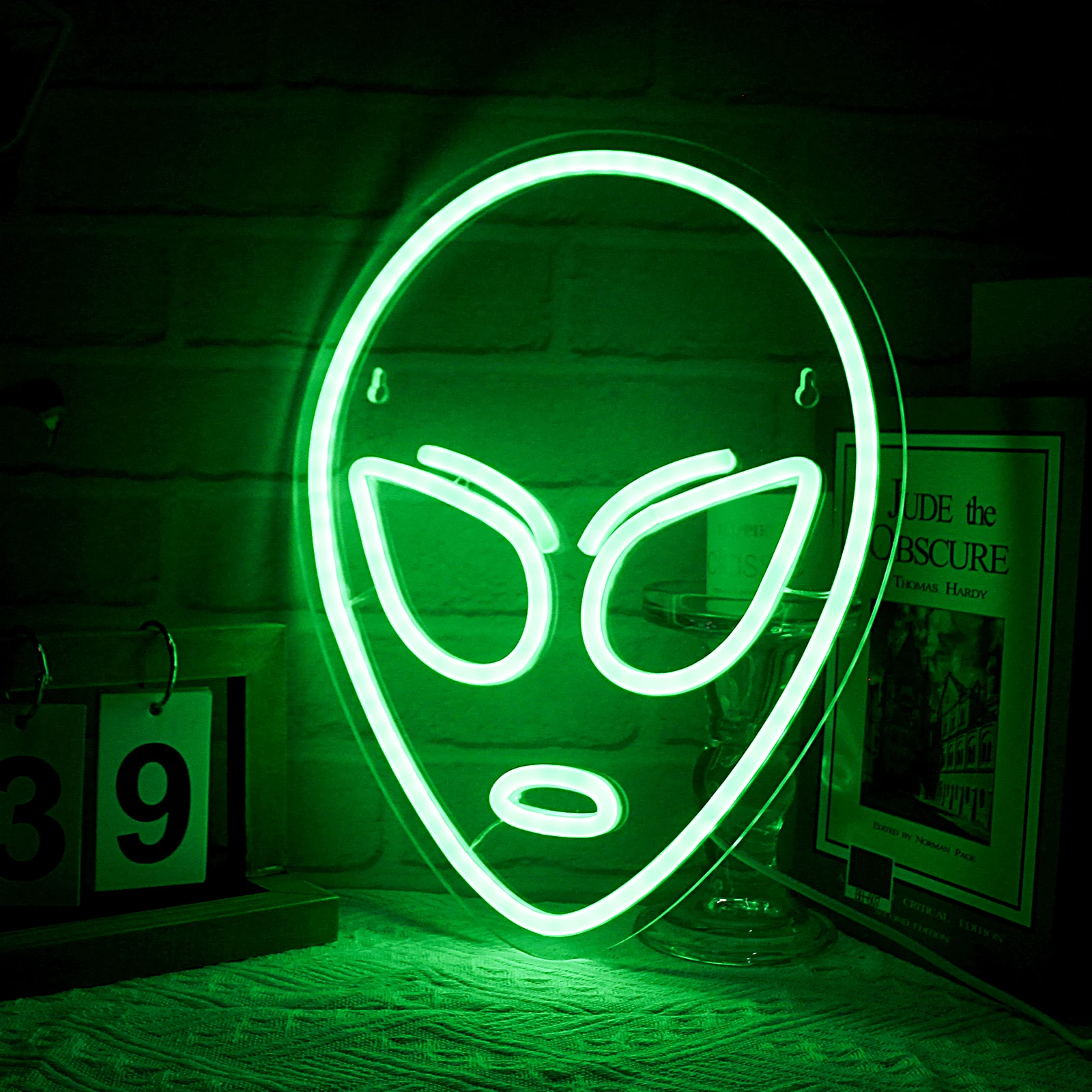 

Alien Neon Sign USB Powered for Room Decor, Green Alien Neon Sign Dimmable for Game Room Bar Man Cave Wall Art, LED Neon Light