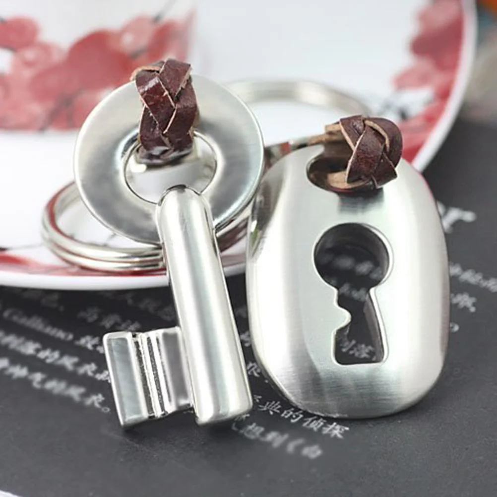

Couple Keychain Creative Fashion Key Chain Ring key lock Love gift