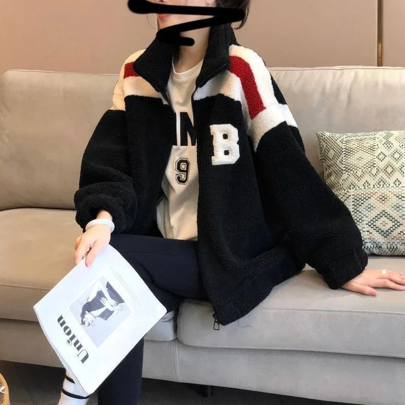 Plush Thickened Coat Women's Design Sense Small, Loose, Foreign, Age reducing Shirt New European Station in Autumn and Winter