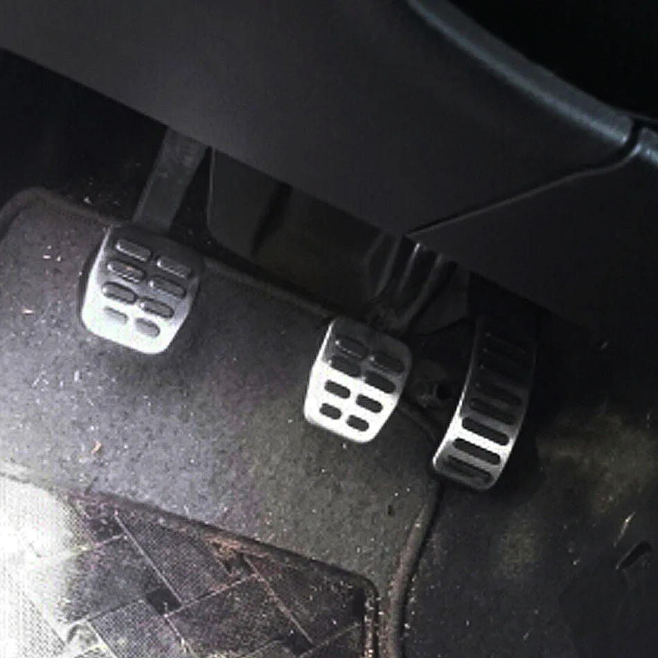 Stainless Car pedal Cover For Skoda Fabia Volkswagen VW Ibiza 6K 6L 6J Polo 9N 6R Bora Golf MK4 IV Clutch Gas Brake pedals Pads car pedals pedal cover stainless steel pedal cover