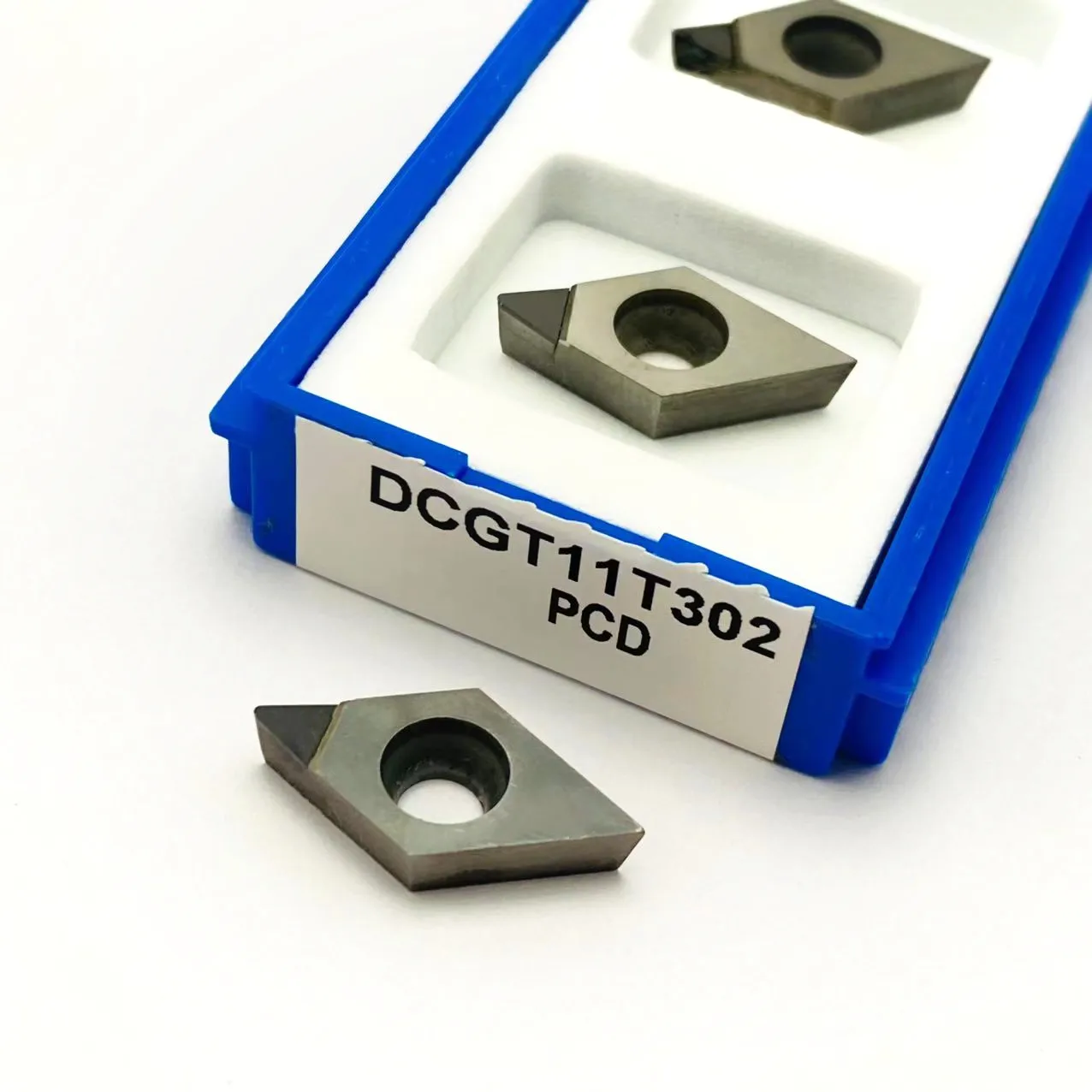

PCD CBN DCGT11T302 04 08 DCGT11T308 Diamond disc CNC turning tool blade cutting tool copper aluminum machining machine parts