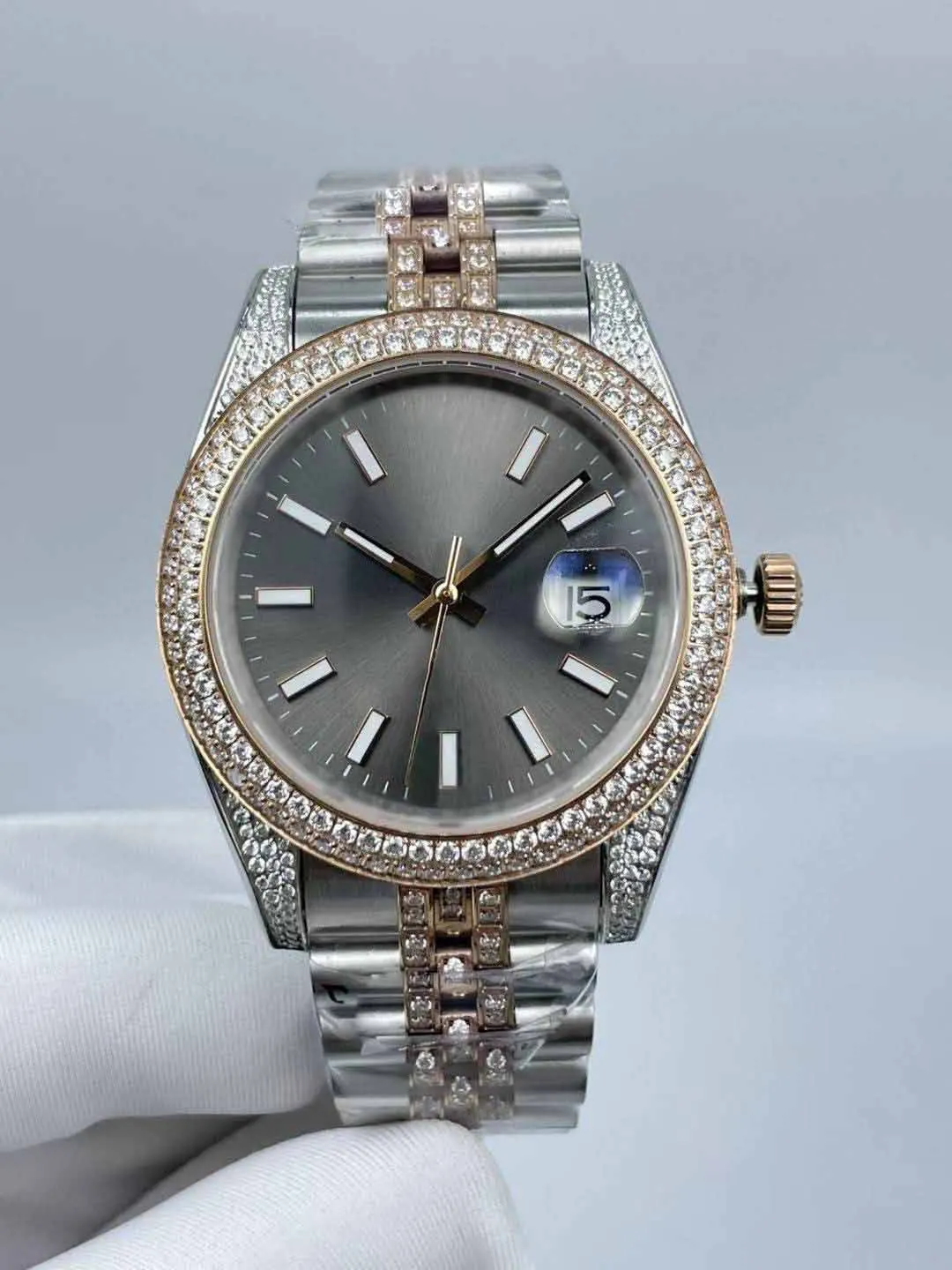 

"Gold Strap Diamond Watches for Men - 41mm Mechanical Movement, Waterproof, Sapphire Mirror, Night Light"