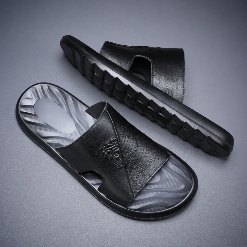 

Luxury Men's Slippers 2023 New Trend Personalized Fashion Cowhide Sandals Summer Outwear Outdoor Casual Non Slip Slippers Men