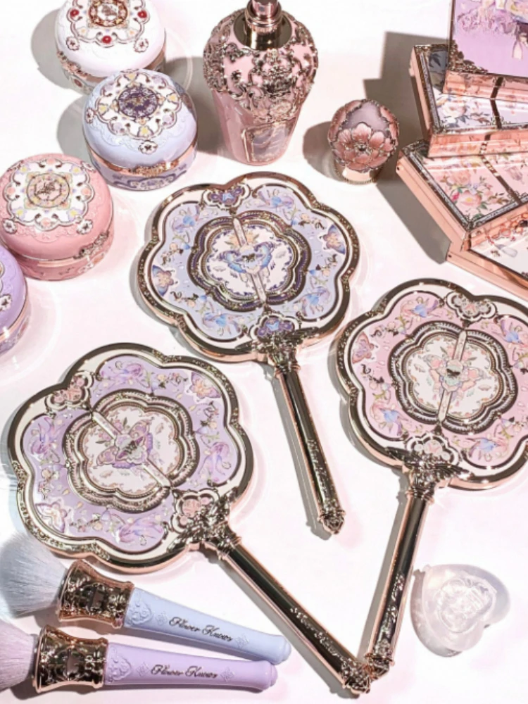 Makeup Mirror Flower Knows Midsummer Night Series Strawberry Cupid Never&rsquo;s Shop Little Angel Love Shaped Handheld Makeup Mirror