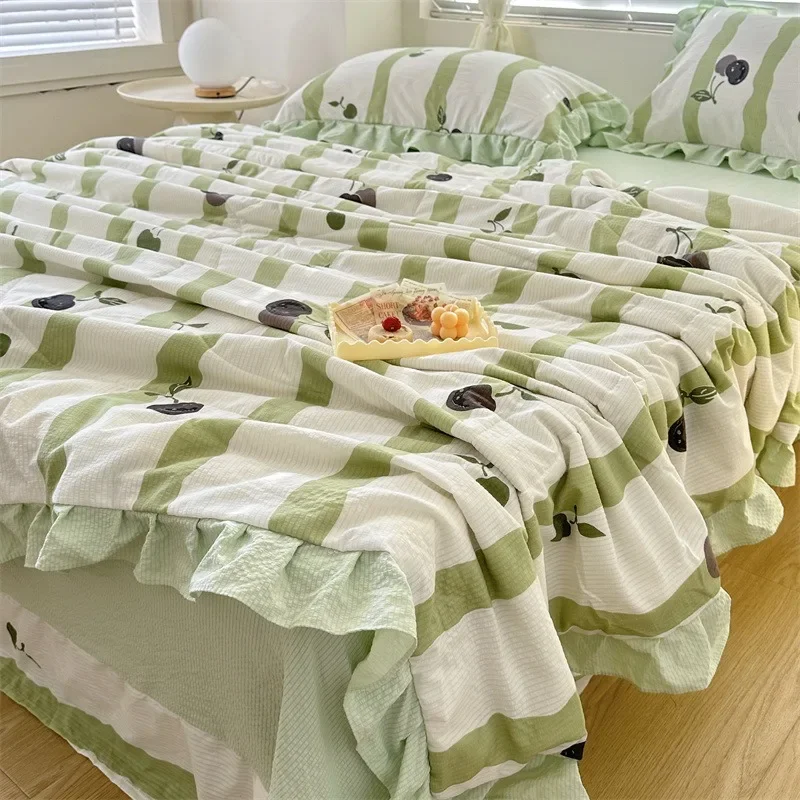 

A-class Mother and Baby Grade Bubble Wrap Air Conditioning Summer Cool Quilt, Machine Washable Ruffled Edge Soybean Summer Quilt