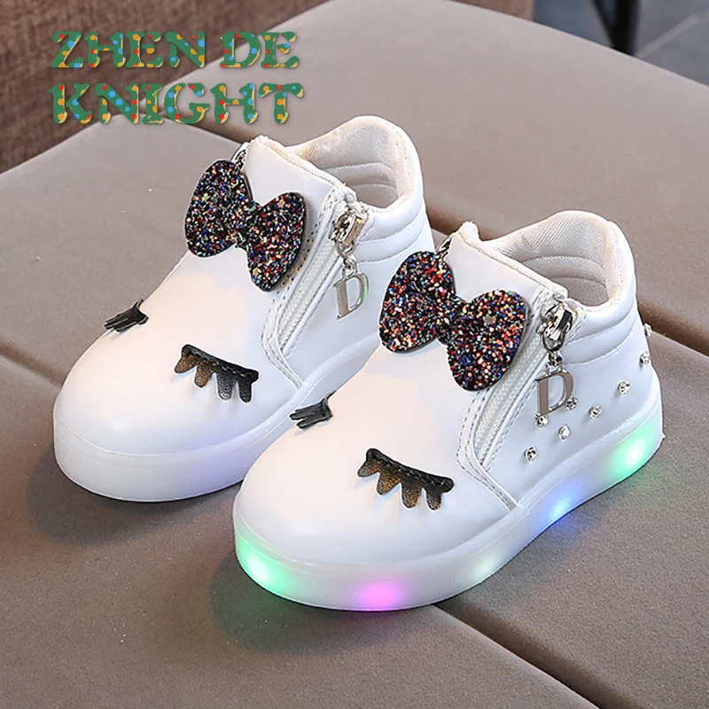 el plastico Accesorios Plasticidad Zapatillas de deporte con luz para bebé, zapatos luminosos brillantes, con  lazo de princesa para niña, talla 21 36|Zapatillas deportivas| - AliExpress