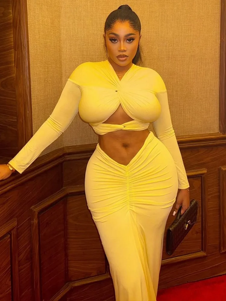 Wmstar Two Piece Set Women Wholesale A Unique Solid Color Pleated Cut Out with A Crop Top A Fitted Long Sleeved V Neck Suit