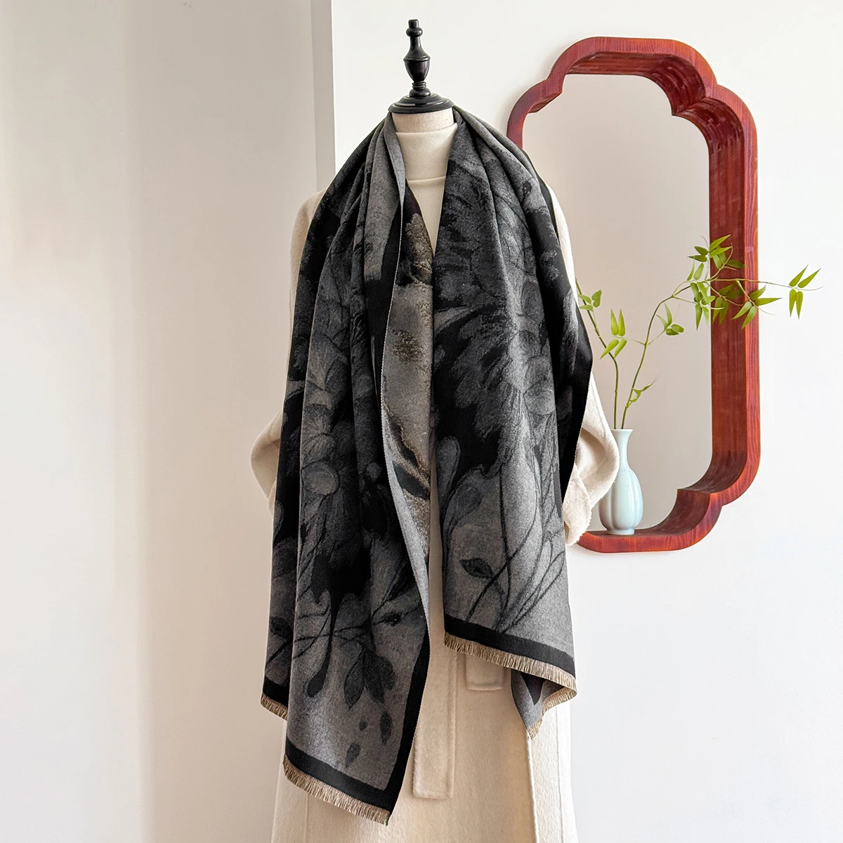 2025 Luxury Brand Women's Winter Cashmere Scarf - Floral Printed Tasseled Pashmina Shawl Wrap, Bandana & Poncho