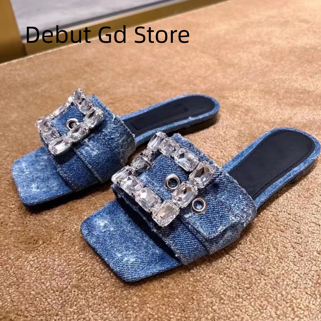 2024 Italian Luxury Flat Shoes Women's Summer Sandals Black White Apricot Pink Classic Metal Button Slippers