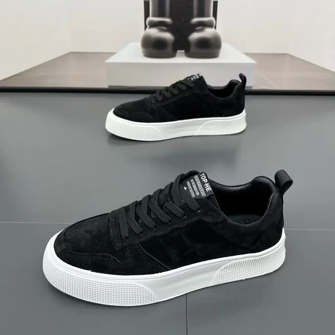 Spring Autumn New Luxury Men's Shoes Thick soled Raised Casual Board Shoes Soft soled Comfortable Breathable Running Sneakers 3