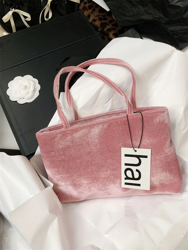 Cream powder horizontal style imported real velvet