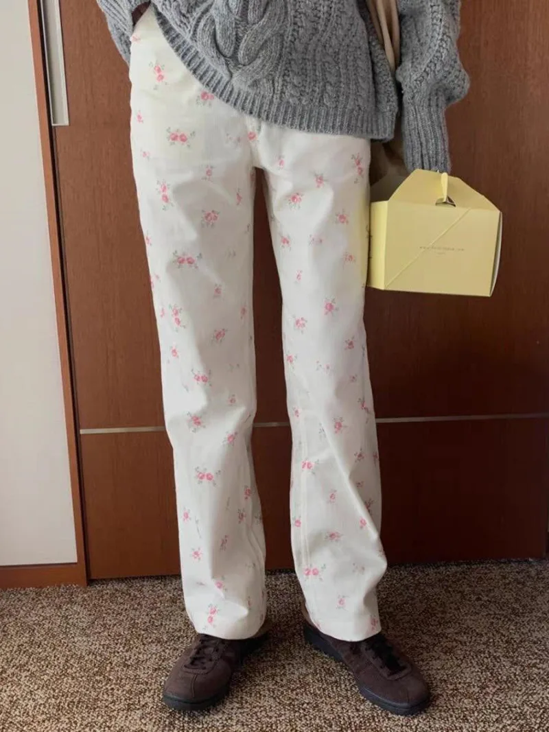 

Cute White Floral Print Straight Tube Jeans Youthful Woman Pants High Waisted Design Wide Leg Demin Trousers 90s Korean Jeans