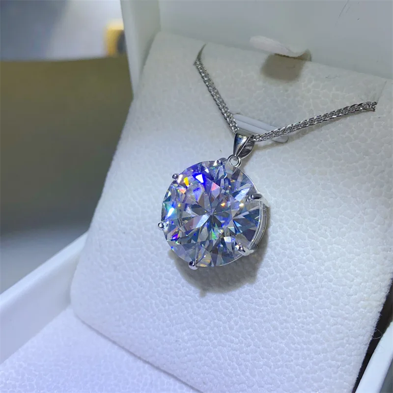 valuable 20ct d clolor moissanite diamond pendant 925 sterling silver wedding pendants necklace for women engagement jewelry Valuable 20ct D Clolor Moissanite Diamond Pendant 925 Sterling Silver Wedding Pendants Necklace for Women Engagement Jewelry 4