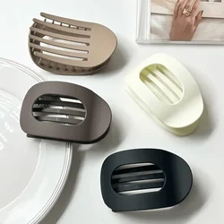 Curved Grip Hair Clips - Versatile Flat Round Design (4pcs)
