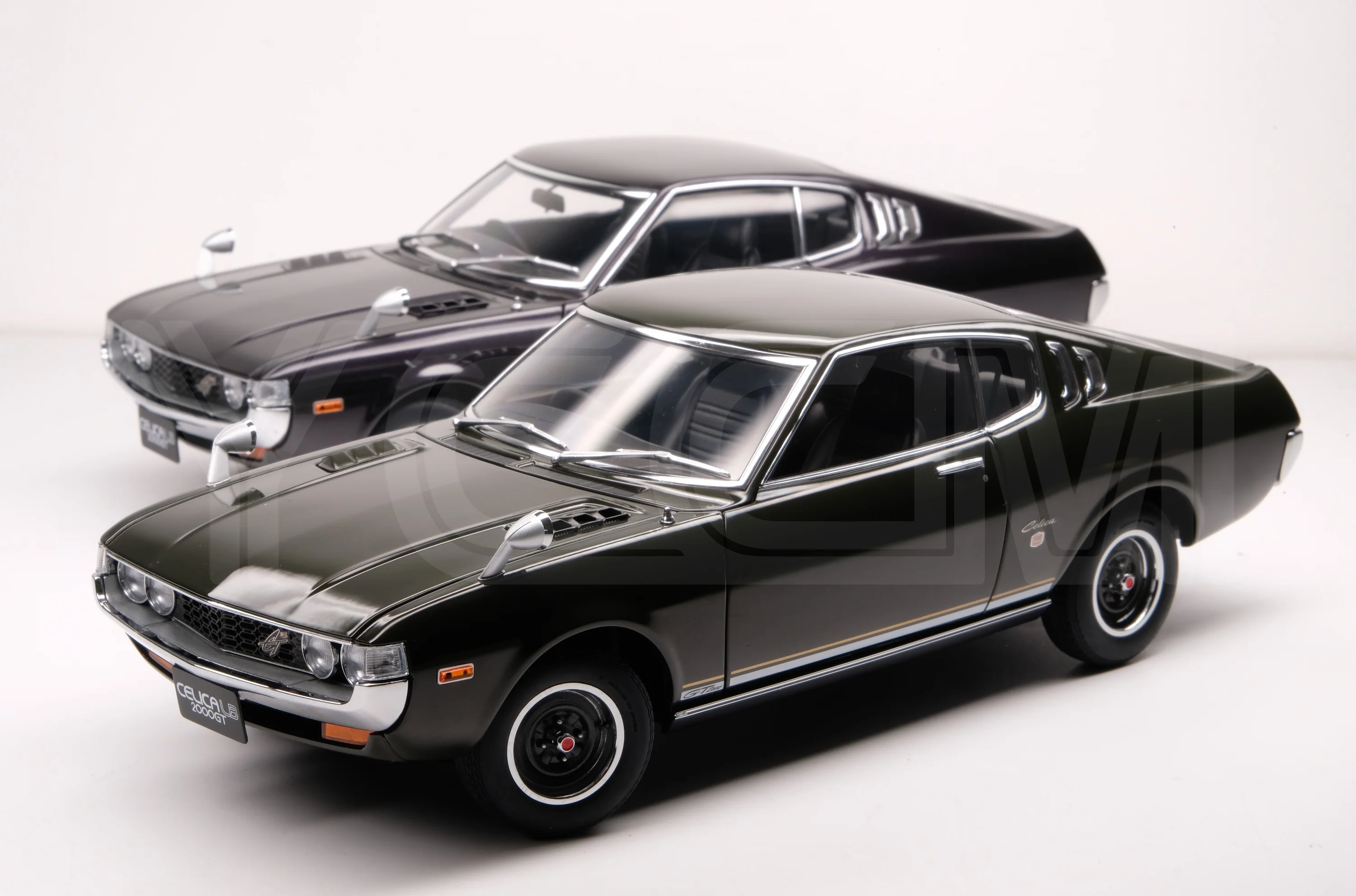 

Autoart 1:18 Celica 2000GT 1973 JDM Alloy Fully Open Simulation Limited Edition Alloy Metal Static Car Model Toy Gift