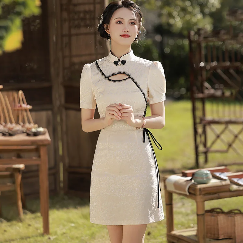 

Summer 2023 Bright Silk Jacquard Short Sexy Cheongsam Sweet Retro Performance Qipao Chinese Style Evening Dress for Women Party
