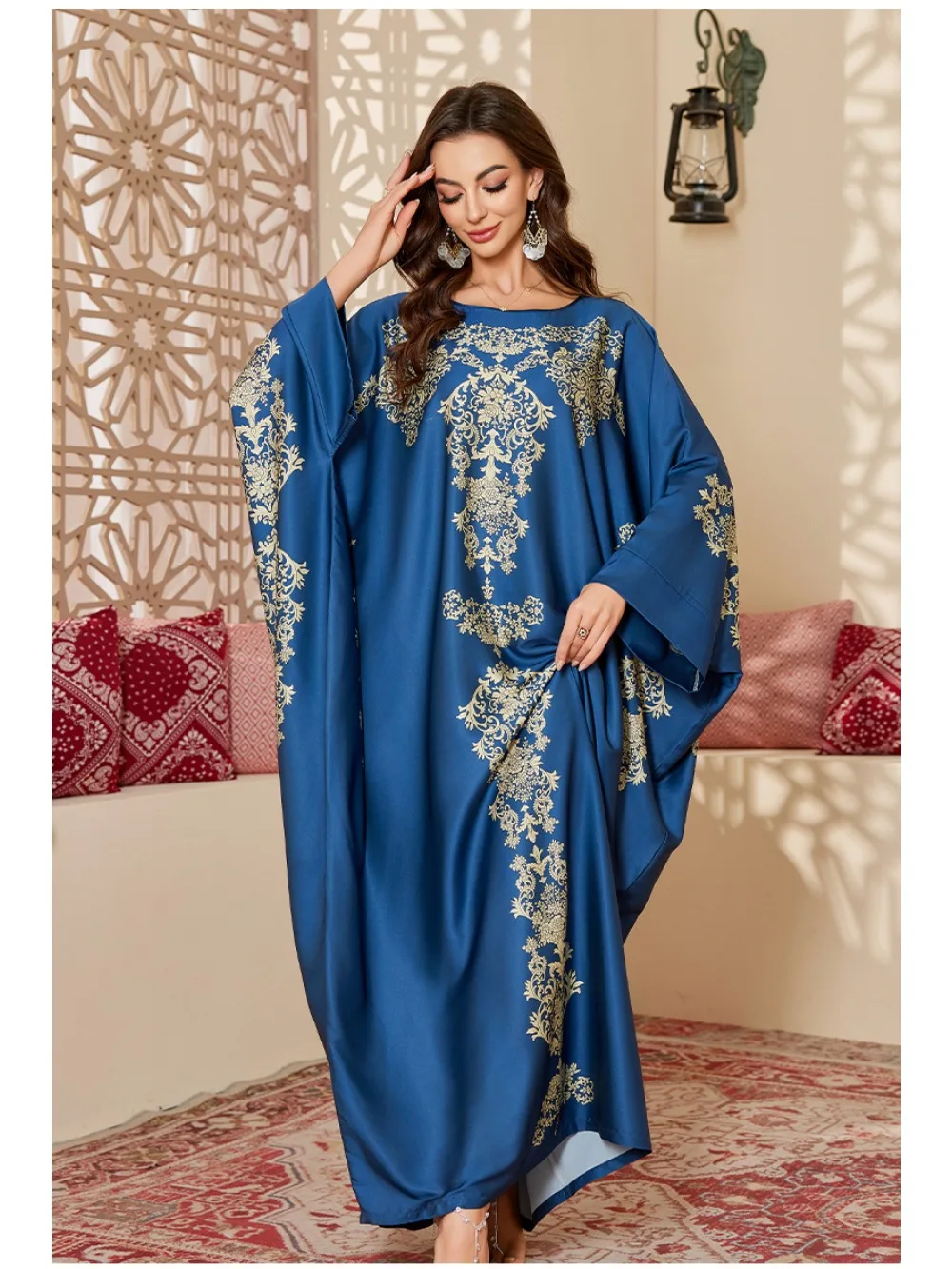 جلابية نسائية بتصميم الخفاش وعدة خيارات