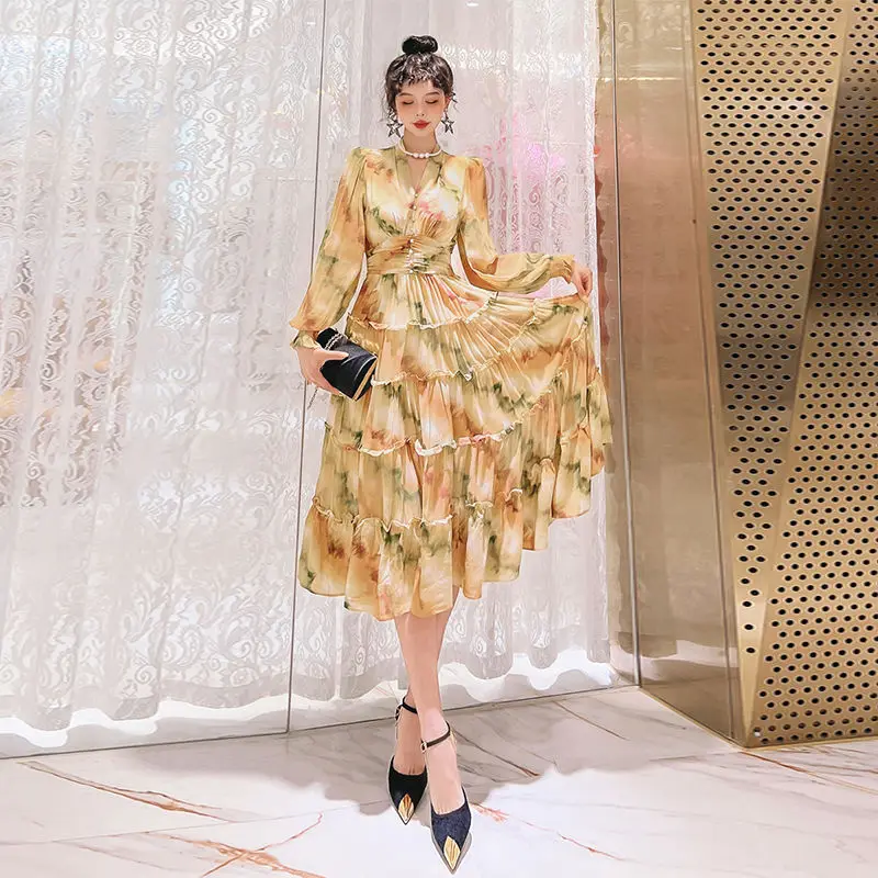 

French High-end Chiffon Long Dress 2022 Spring Floral Retro Waist Hepburn T-stage Long-sleeved Frills Loose Beach Bohemian Dress