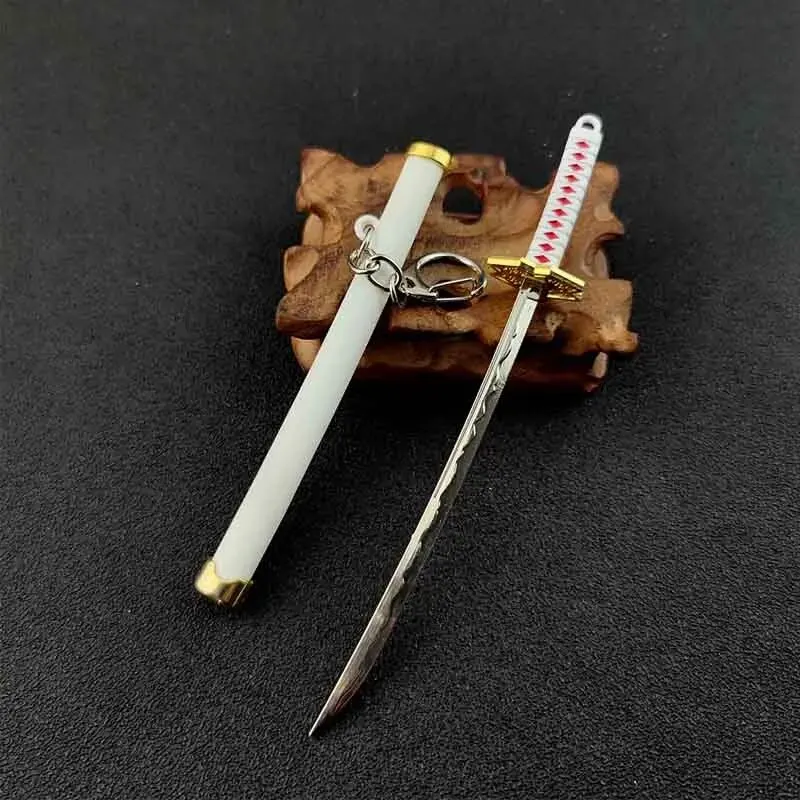Anime Keychain Mini Roronoa Zoro Samurai Sword Keychain Anime Plastics Scabbard Key Chain Ring Katana Buckle for Men Cosplay Toy Jewelry Gift