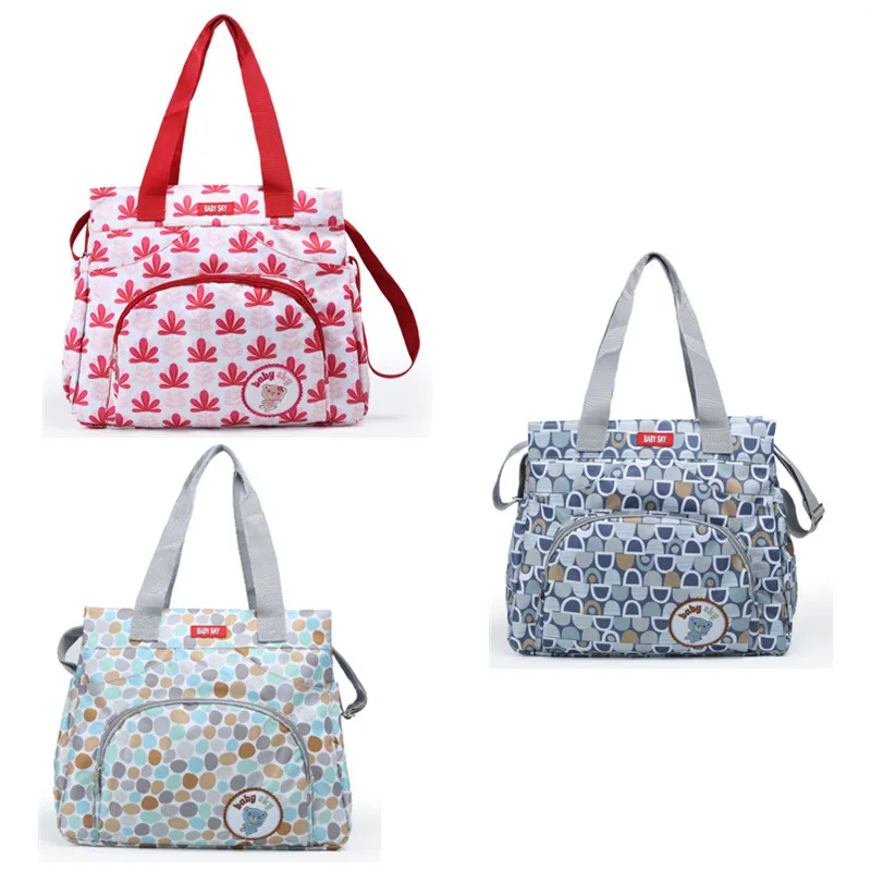 

2022 New Fashion Mummy Bag Large Capacity Multifunctional Waterproof Outdoor Diaper Bag Mom Travel Handbag