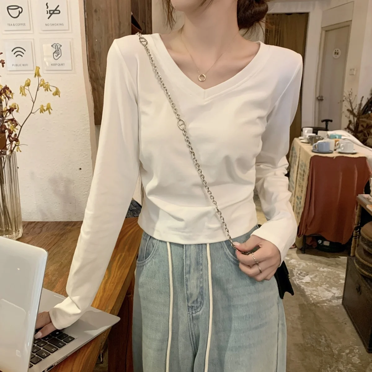 브이넥 베이직 디자인 센스 솔리드 이너웨어 긴팔 셔츠 탑 