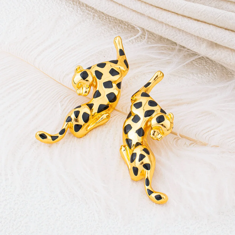 Woman Jewelry Set African Fashion Leopard Necklace Earrings 18K Gold Plated Animal Shape Bracelet Ring Copper Dubai Jewelry Gift 5