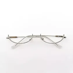 Retro Chic Metal Frame Half Glasses for Cosplay & Photography Decor (Silver)