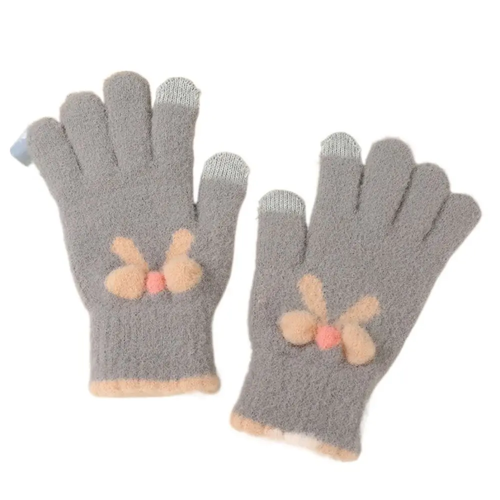 Рисунок 2 - Вязаные перчатки для сенсорных экранов