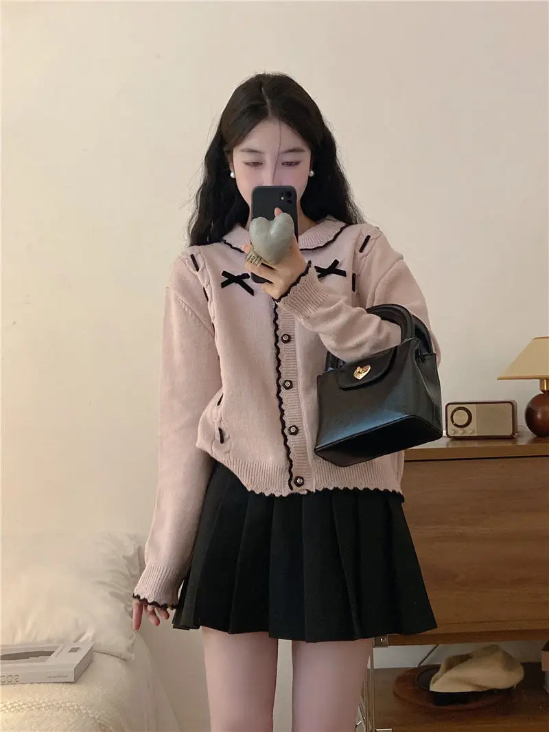 

New autumn winter sweater Korean style sweet girly style doll collar bow coat sweater + Japanese solid color pleated skirt chic