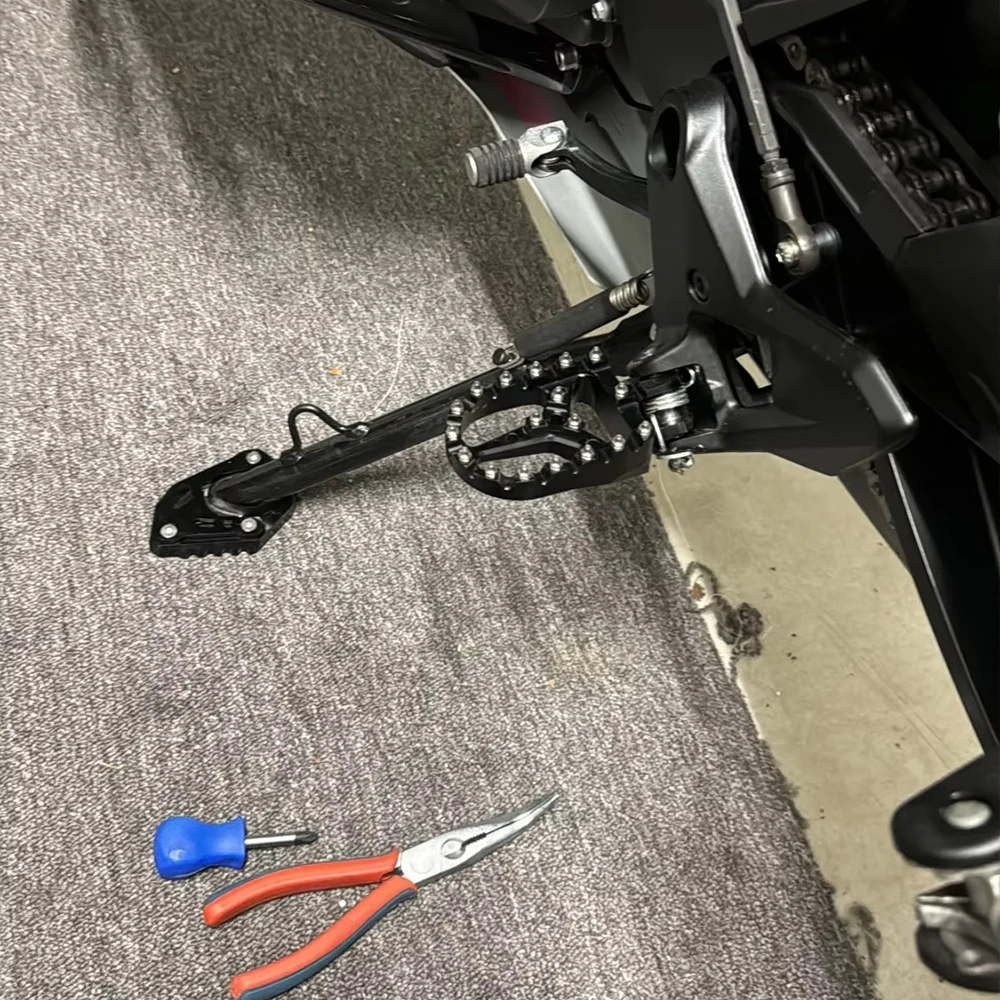 Motorcycle CNC Foot Pedals Footpeg FootRest For KTM SX 65 85 125 250 EXC 300 530 950 990 1050 1090 1190 1290 ADVENTURE 690
