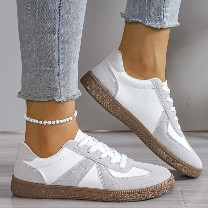 2025 autumn new flat sports shoes for women fashionable mixed color lace up vulcanized shoes comfortable casual shoes 1