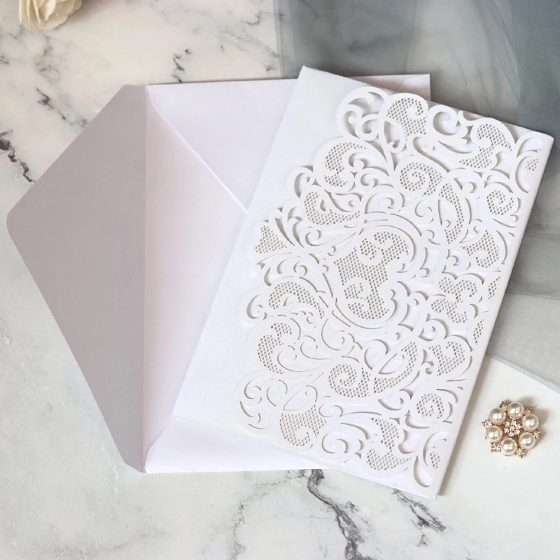 50 pieces 3D Pop Up Bride and Groom White Wedding Invitation Card Laser Heart Pocket Engagement Customize RSVP Invitations IC052 greeting cards