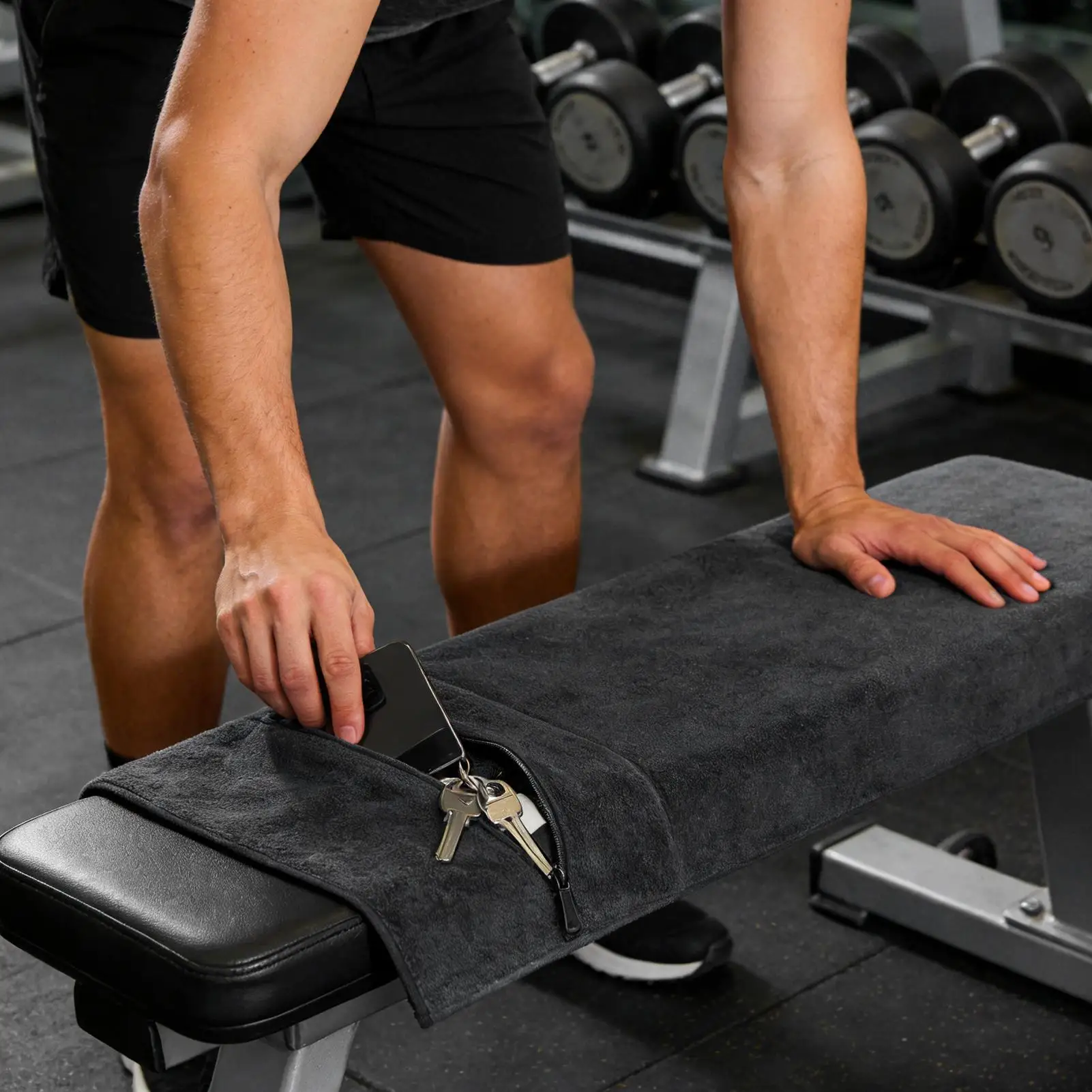 Ultra-Absorbent Microfiber Gym Towel - Quick-Dry for Yoga, Tennis, and Fitness Training