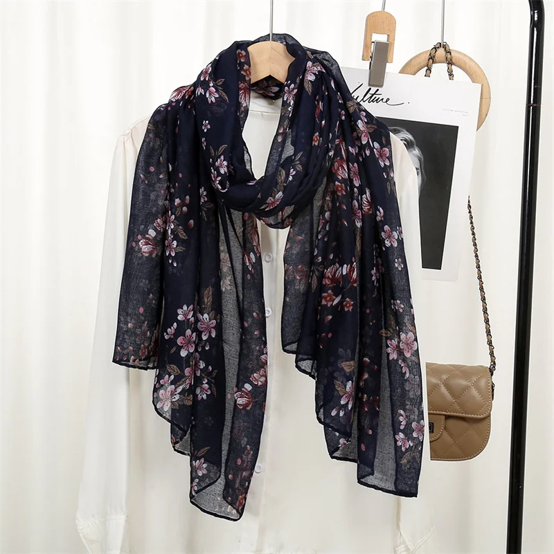 2026 Winter Dünne Mode Blosmus Floral Viskose Schals Schal Dame Hohe Qualität Wrap Pashmina Stola Bufandas Moslemisches Hijab 180*85 cm – Detail 14