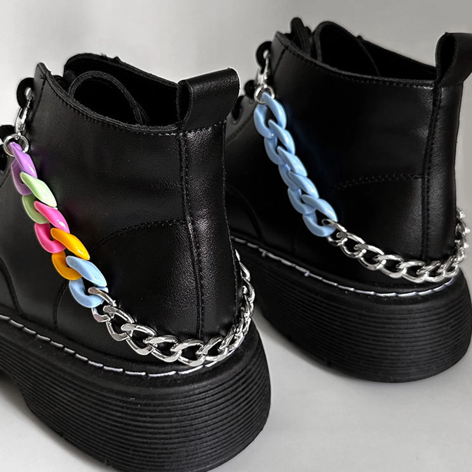 

Colorful Acrylic Aluminum Splice Chunky Cuban Link Chains Martin Boots Canvas Shoes Buckles Shoes Decoration Accessories