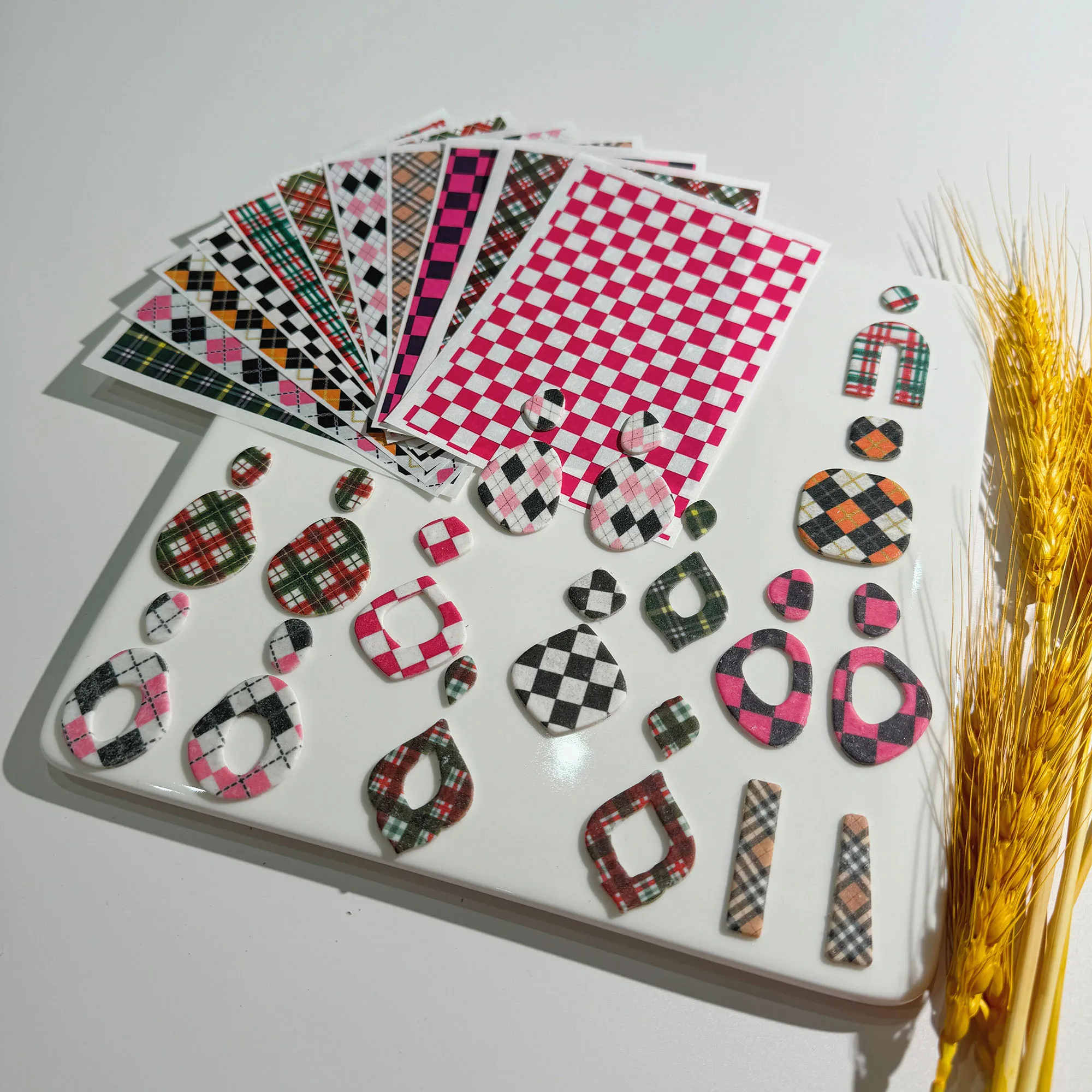 Description Picture 3 of itemPolymer Clay Special Watercolor Transfer Paper Striped Checkerboard Pattern DIY Soft Pottery Earrings Jewelry Coloring Tools