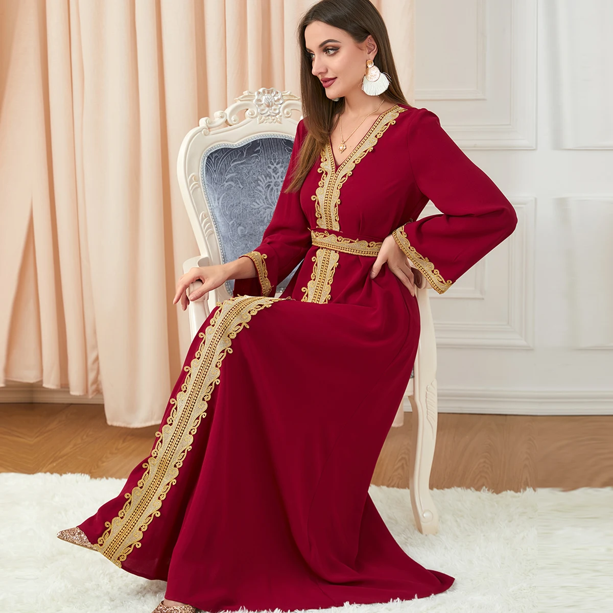 A Lin Muslim Woman Dress Embroidered V-neck Long Sleeve Eid Mubarak Kaftan Dubai Abaya Turkey Morocco Arabian Islamic Dresses