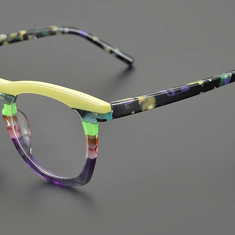 Nobler Eyeglasses - Fashion Display