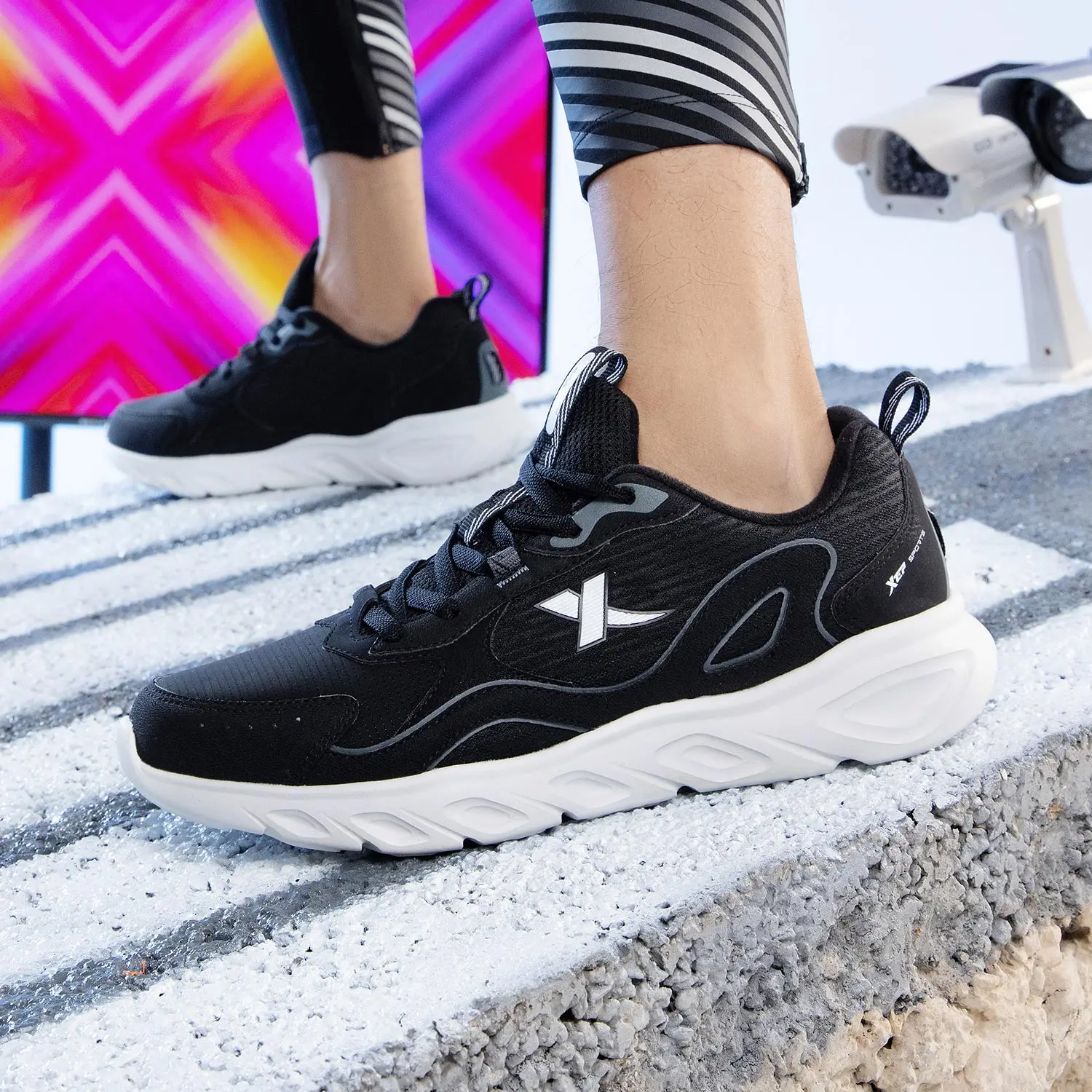 Running Shoes 