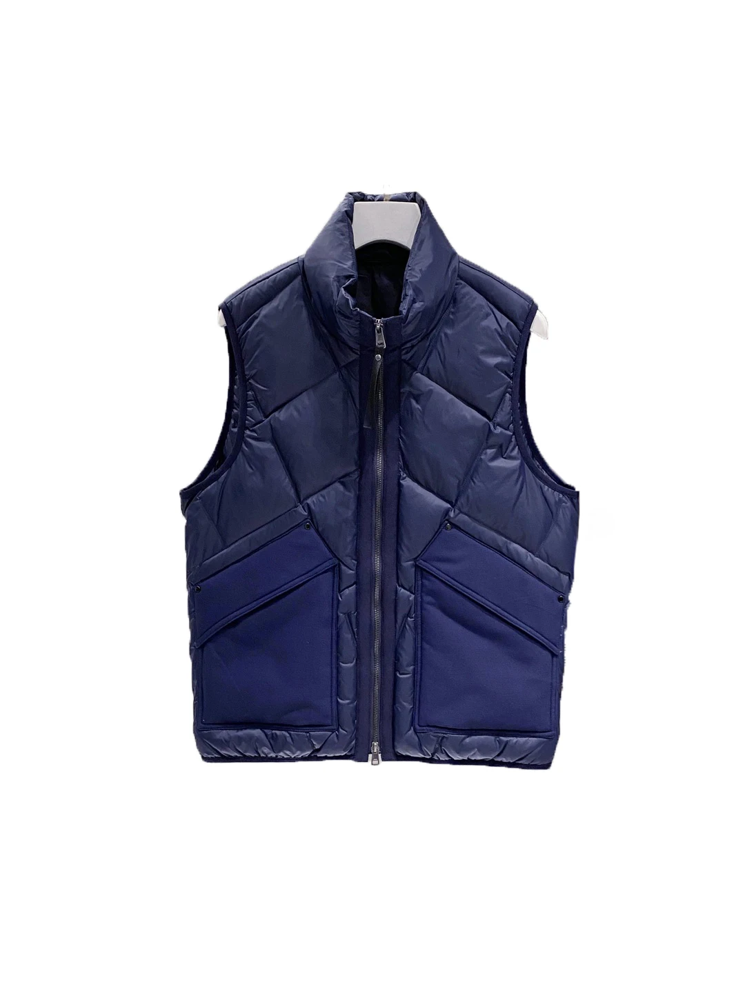 

Standing collar goose down vest with large pockets on both sides decorated casual fashion 2024 winter new 1120