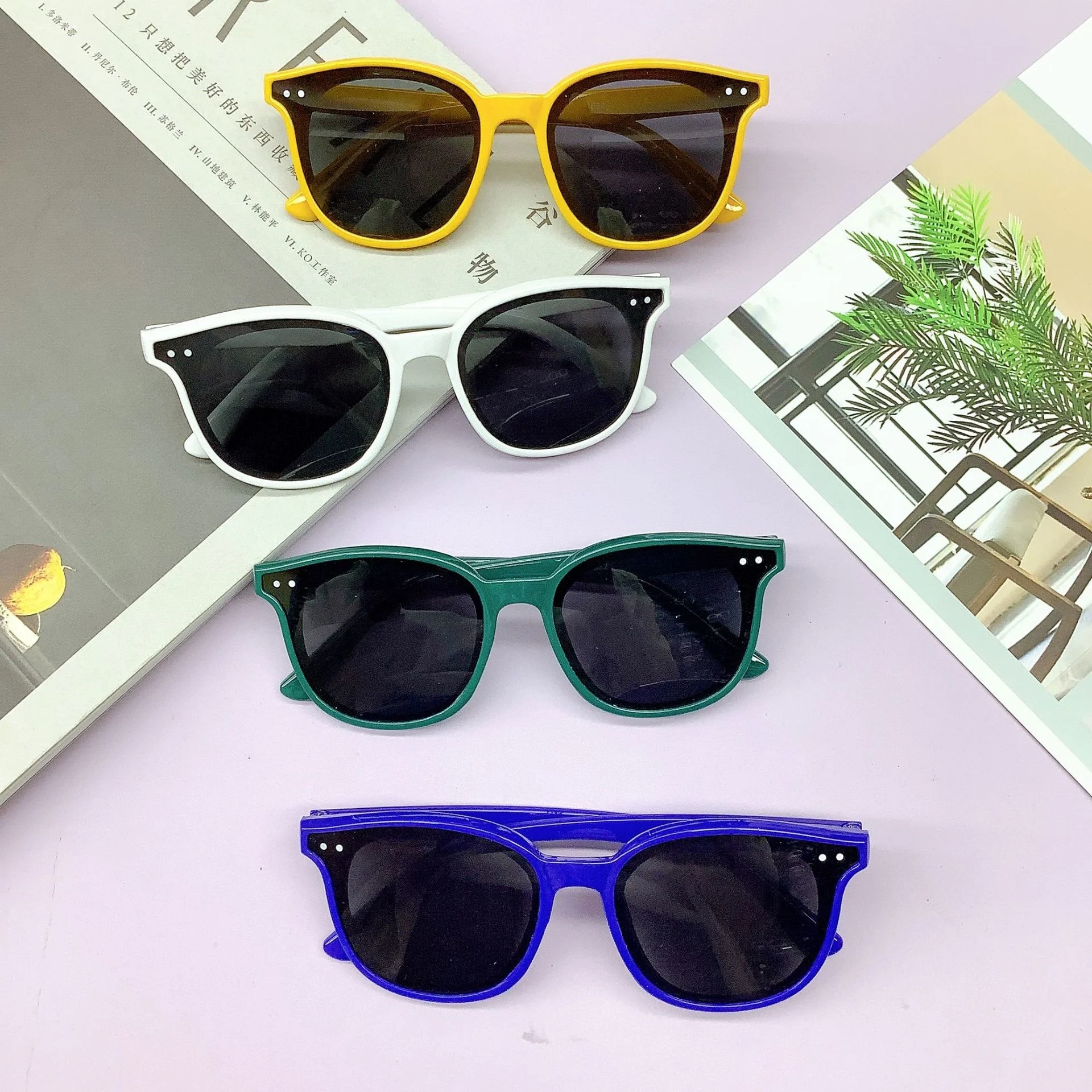 

New rice nail children's sunglasses, baby sunglasses, anti-ultraviolet sunglasses, hot sale, Korean version, simple sunglasses