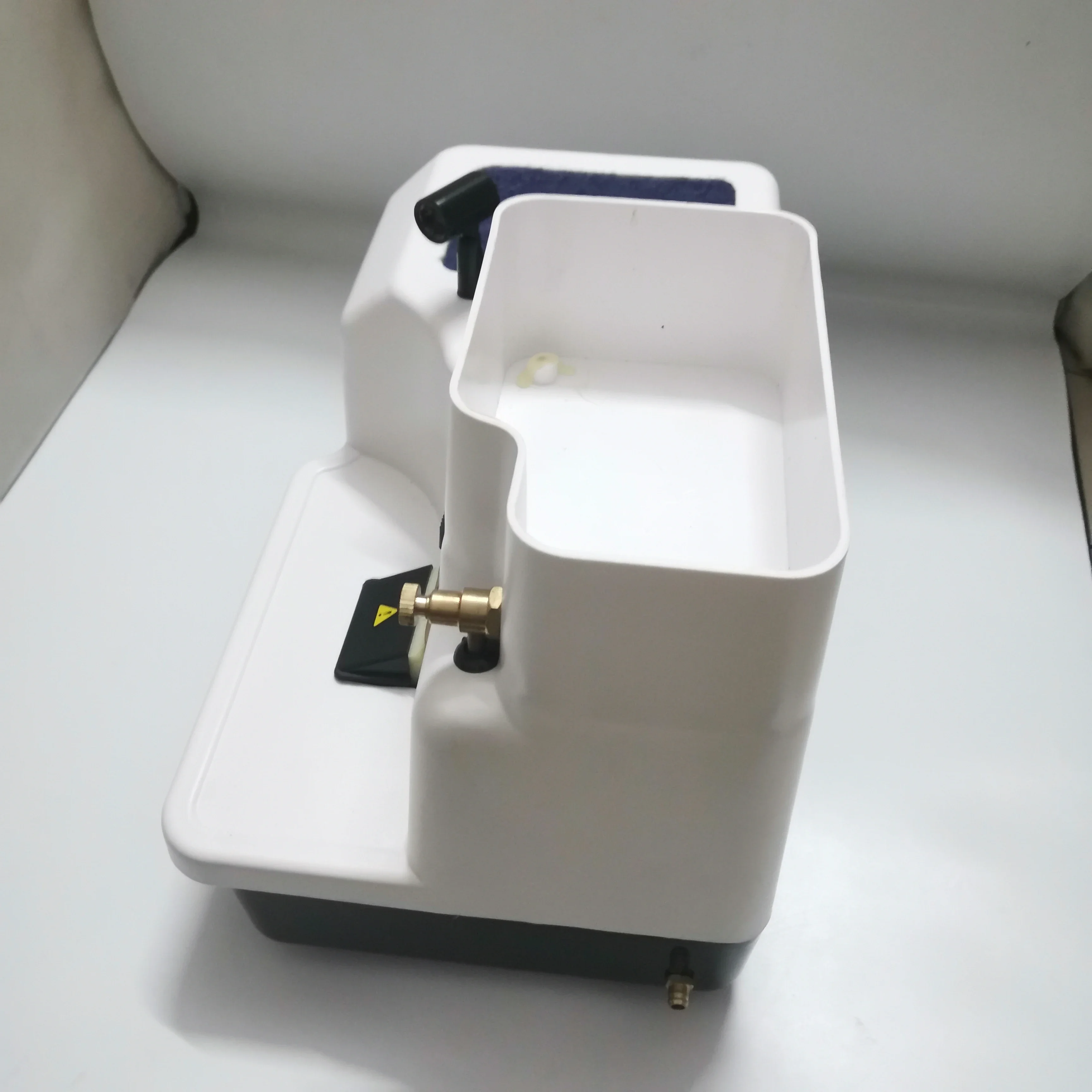 Optical Hand Edger Manual Eyeglasses Lens Grinder with Three Wheels , AC Motor and LED Lamps 6A 220V / 110V