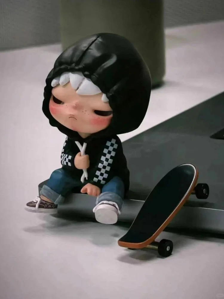 Hirono Vans Series Limited Edition Anime Figure Modle Decoration