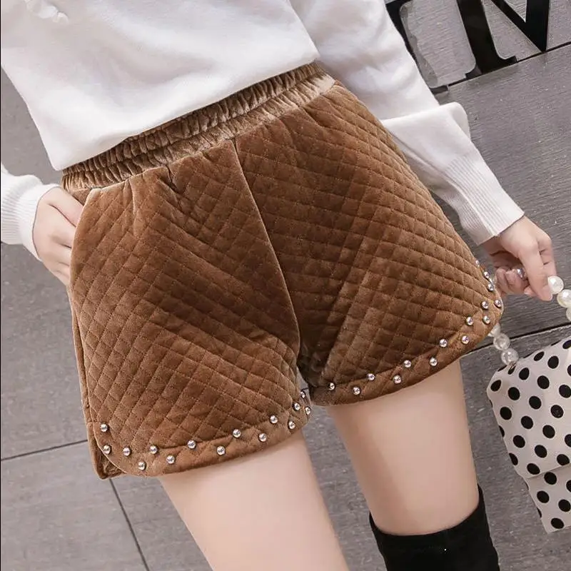 Vintage Pocket Patchwork A-line Shorts Autumn Winter New Elastic Waist Loose Solid Wide Leg Shorts Casual Trend Women Clothing